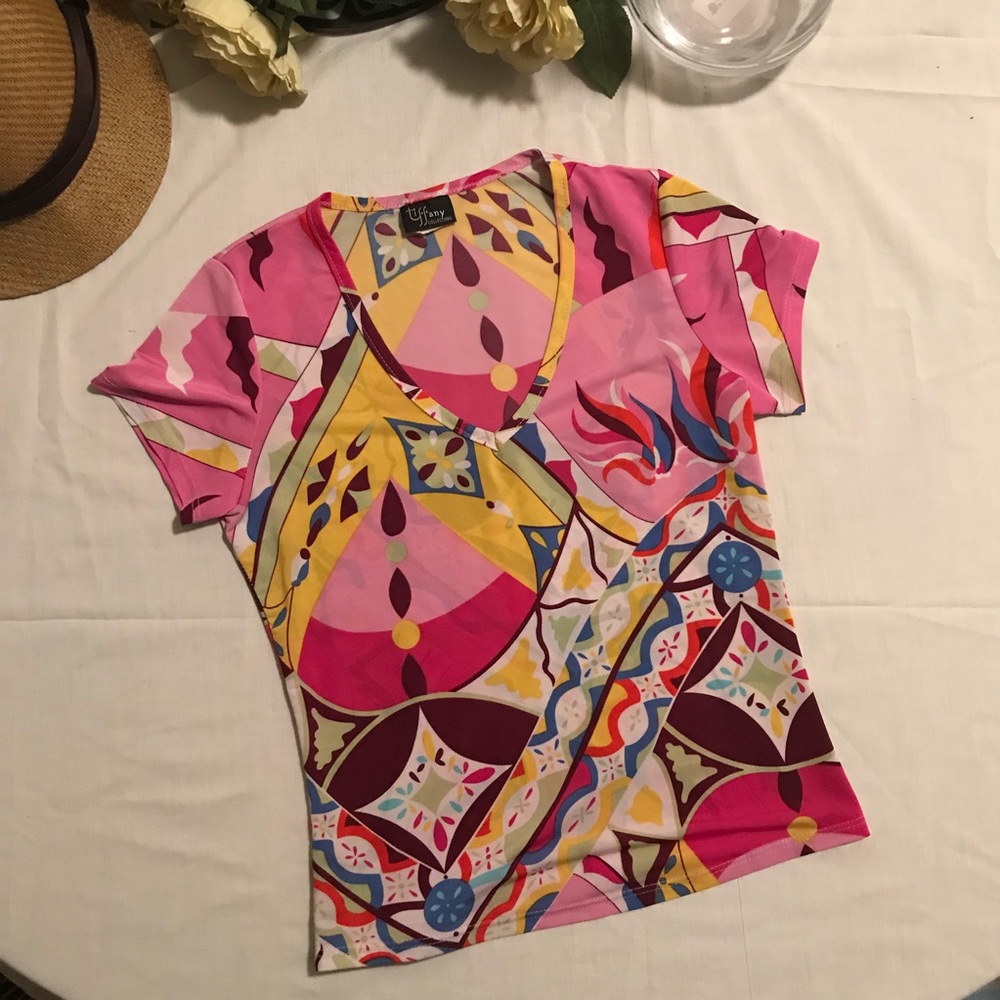 Adorable hippyish & colorful light weight shirt.
